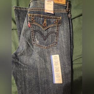 Levi 515 Boot Cut midrise jeans size 8 Short Misses